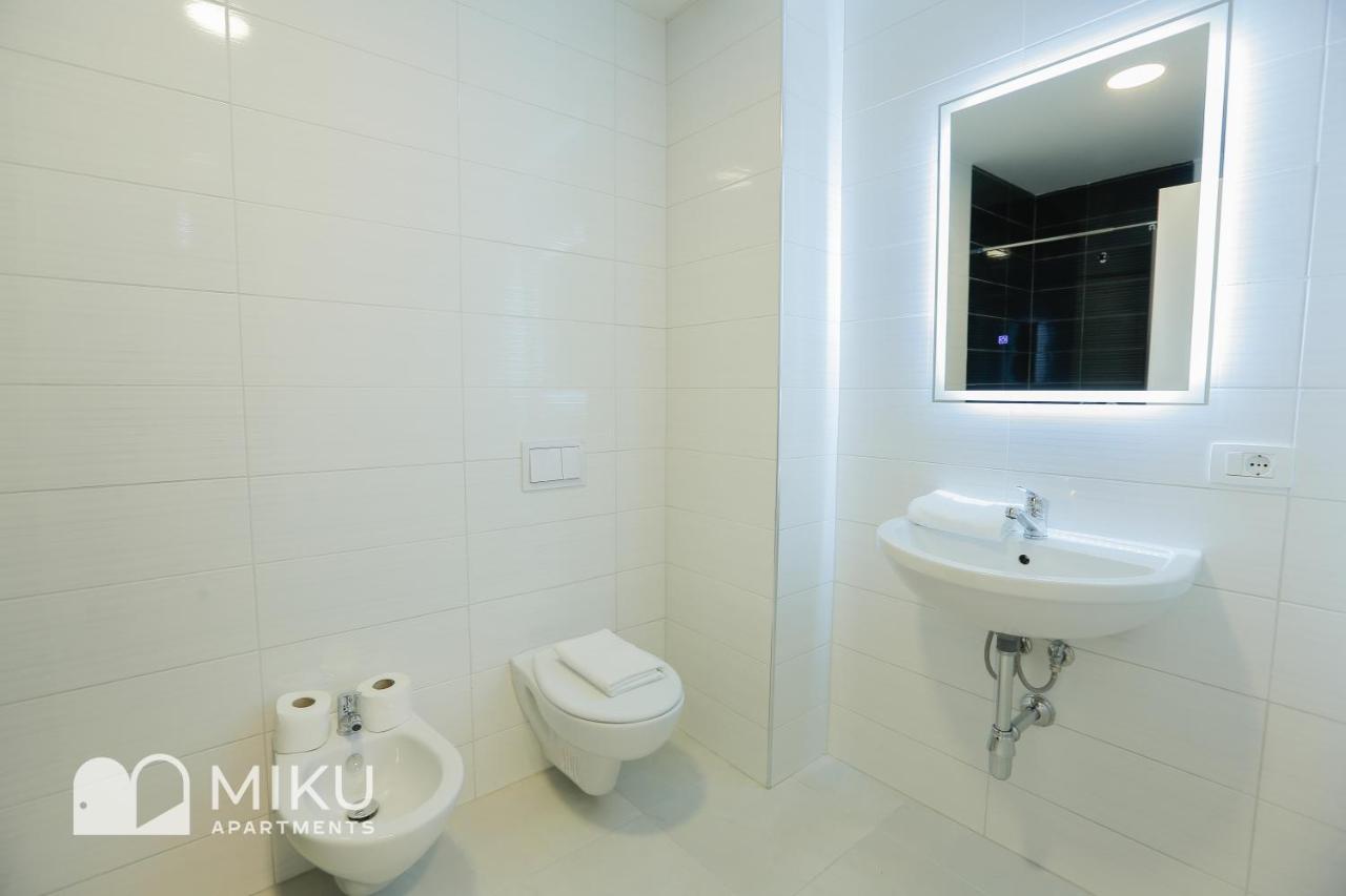 Miku Apartment - Vibrant 1Bd Apartment At Olympic Residence ติรานา ภายนอก รูปภาพ