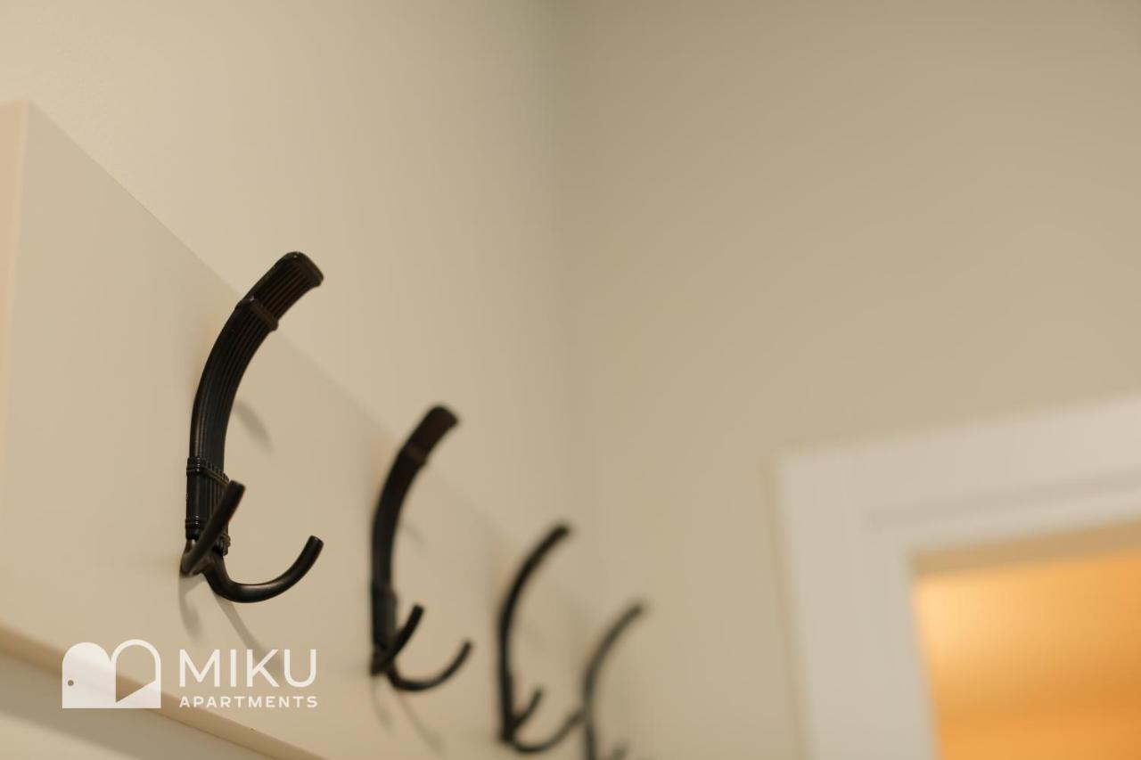 Miku Apartment - Vibrant 1Bd Apartment At Olympic Residence ติรานา ภายนอก รูปภาพ