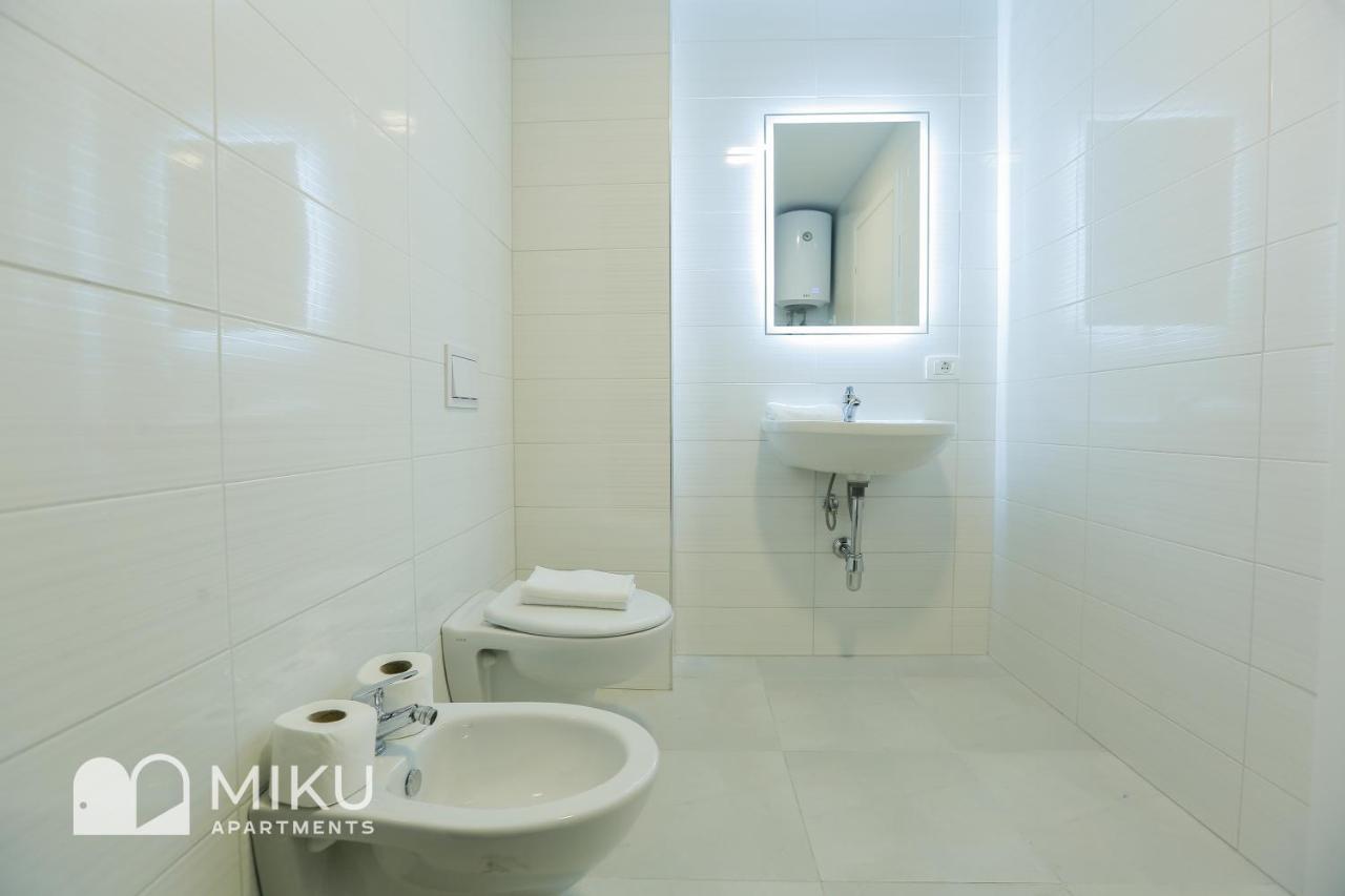 Miku Apartment - Vibrant 1Bd Apartment At Olympic Residence ติรานา ภายนอก รูปภาพ