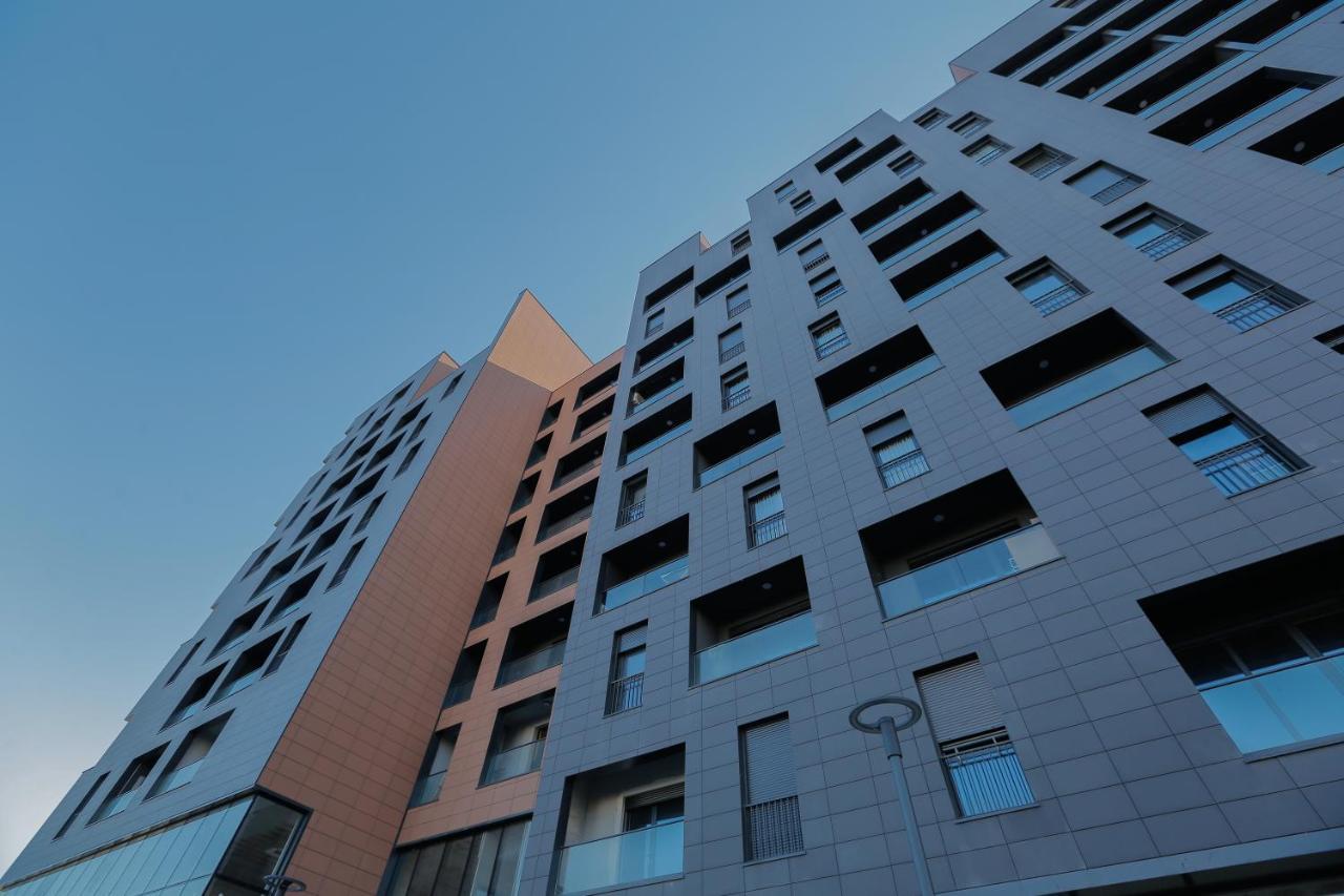 Miku Apartment - Vibrant 1Bd Apartment At Olympic Residence ติรานา ภายนอก รูปภาพ