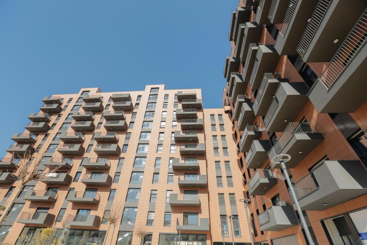 Miku Apartment - Vibrant 1Bd Apartment At Olympic Residence ติรานา ภายนอก รูปภาพ